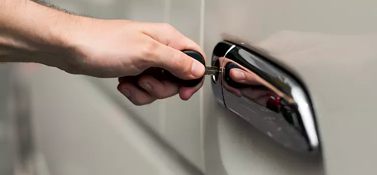 Why Choose Our Auto Locksmith Team in Lenexa, KS?